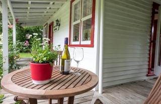 Post Office Cottage - Self catering, escape to the country - Egmont Village - 1