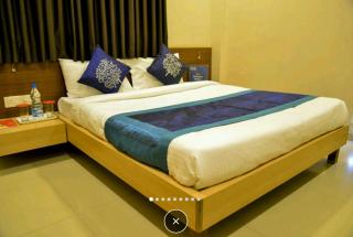 Hotel Midtown Inn - Trimbak - 5