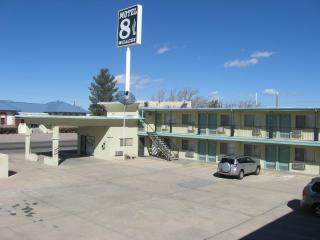 Motel 8 Willcox - Willcox - 1