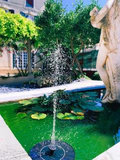 Maison de maître à BRAM # Jacuzzi - 1