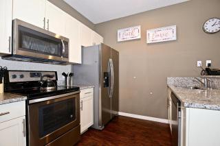 3 Bedroom Townhouse Fits 8, 10' To Disney Parks! - Kissimmee - 2