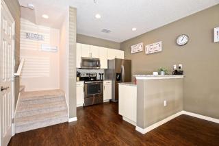 3 Bedroom Townhouse Fits 8, 10' To Disney Parks! - Kissimmee - 1