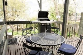 Cosy: shared spa pool and walk to town - Queenstown - 9