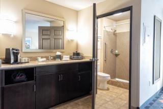 Holiday Inn Oceanside Marina Camp Pendleton by IHG - 7