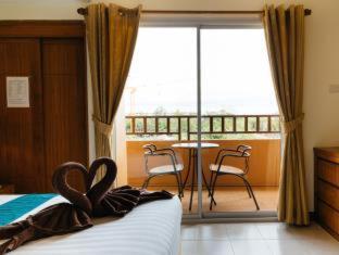 Thipurai Beach Hotel - 1
