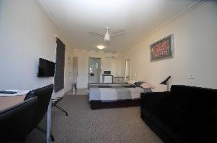 Black Rock Inn - Blackwater - 2