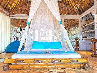 Coconut Garden Beach Resort - Maumere - 9
