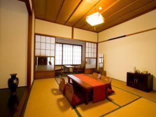 Guesthouse Fujinokura Kawaguchiko Ekimaeten - Fujikawaguchiko - 2
