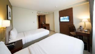 Kokoon Hotel Surabaya - Surabaya - 1