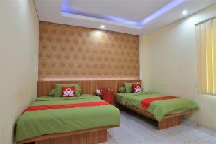 Green Apple Residence near Sarinah Mitra RedDoorz - Jakarta - 7