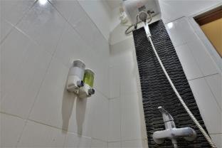 Green Apple Residence near Sarinah Mitra RedDoorz - Jakarta - 3
