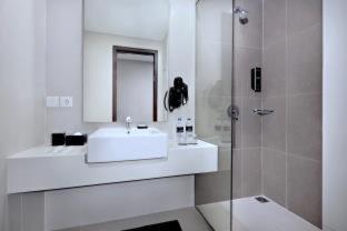Hotel Neo Gajah Mada Pontianak by ASTON - Pontianak - 5