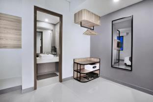 Hotel Neo Gajah Mada Pontianak by ASTON - Pontianak - 2
