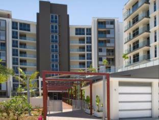 Signature Waterfront Apartments - Gold Coast - 5