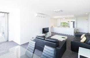 Eastwood Apartments - 5