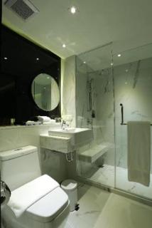Grace Hotel - 8