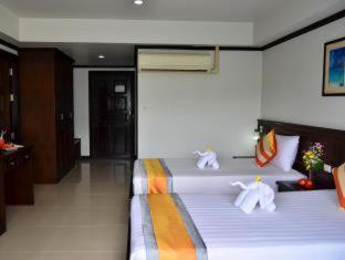 First Residence Hotel - 8