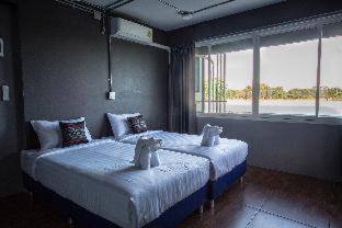Baan Chang Hotel & Coffee House - 4
