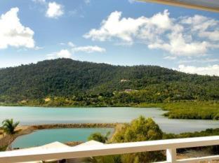 Coral Sea Vista Apartments - 5