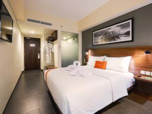 J4 Hotels Legian - Legian - 9