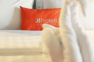 J4 Hotels Legian - Legian - 8