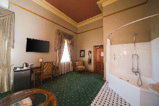 Denison Boutique Hotel - 9