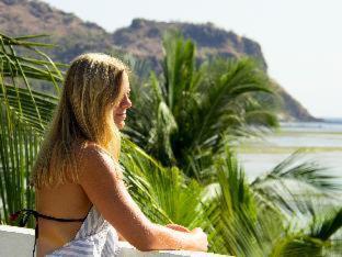 Myamo Beach Lodge - 5