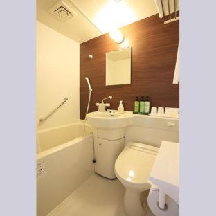 Smile Hotel Hakataekimae - 6