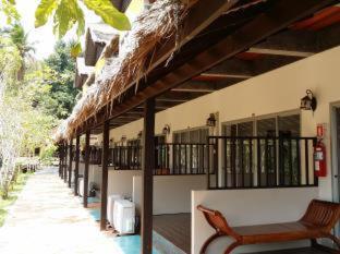 Nana Beach Hotel & Resort - 7