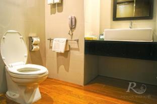 The Royal River Hotel - 4