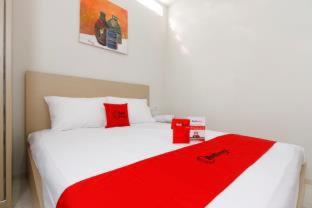 UROOMS Tanah Abang - Giacarta - 9