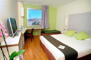 Travelodge BCN Cornella Fira - Cornellà de Llobregat - 9