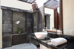 Bali Breezz Hotel - 6