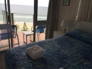 Pacific Regis Beachfront Holiday Apartments - Gold Coast - 6