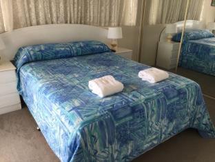 Pacific Regis Beachfront Holiday Apartments - Gold Coast - 5