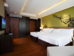 Graceland Khaolak Beachfront Resort - 7