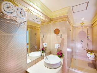 Kingston Suites Bangkok - 7