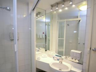 Madison Tower Mill Hotel - 7