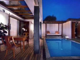 Aston Sunset Beach Resort - Gili Trawangan - 2