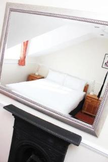 Brentwood Hotel - 2