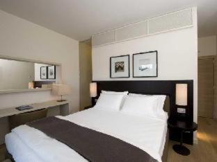 Marina Place Resort - Genoa - 2