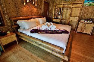 Phi Phi CoCo Beach Resort - 9