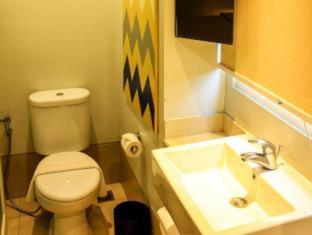 Cleo Hotel Tunjungan - 8