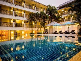 Decharme Hotel - 9