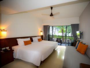Grand Southsea Khaolak Beach Resort - 9