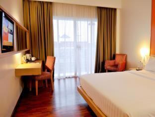 Quest Hotel Simpang Lima - Semarang by ASTON - Semarang - 9