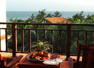 Golden Coast Resort & Spa - 8
