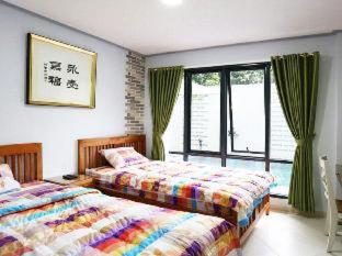 Urbanest Inn House TB Simatupang - 1