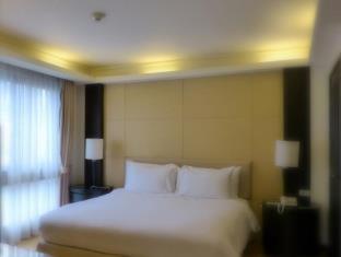 Radisson Hotel Chateau de Bangkok - 4