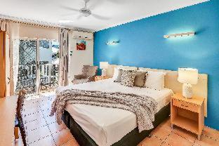 Coral Tree Inn - Cairns - 9